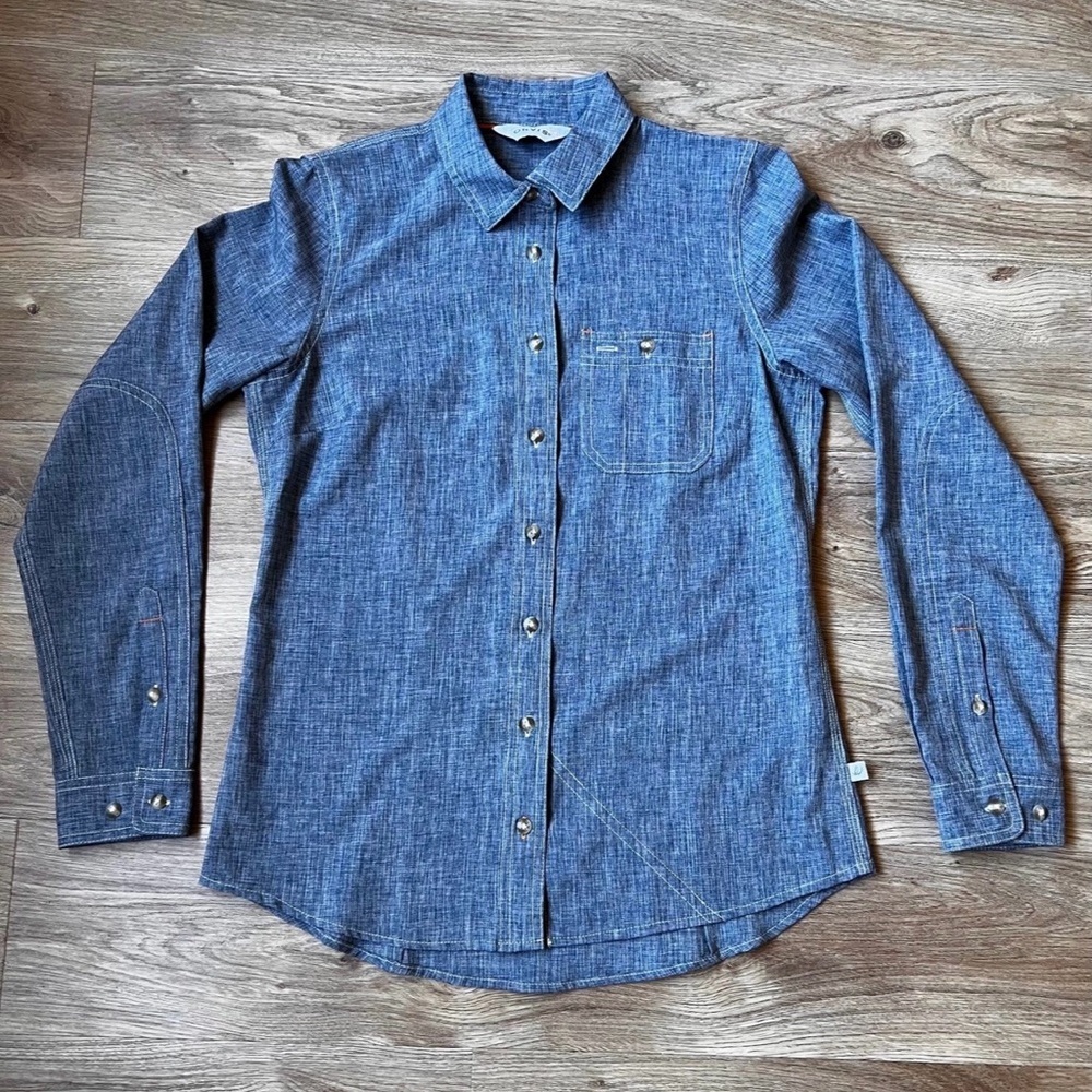 Orvis Men’s Fishing Shirt Blue/ Chambray Size XS EUC Long Sleeve Shirt.